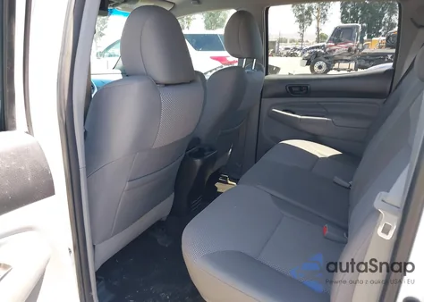 2014 Toyota Tacoma Prerunner V6 z USA, uszkodzony, nr VIN 3TMKU4HN6EM040415